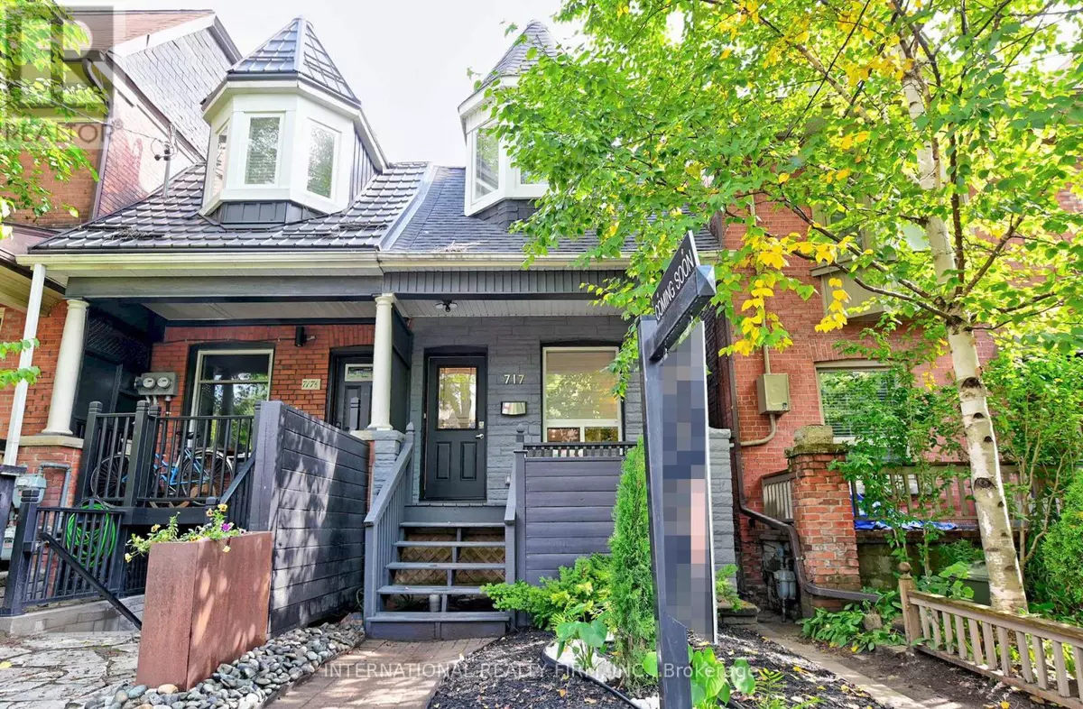 Toronto (annex), ON M6G2R2,717 PALMERSTON AVENUE