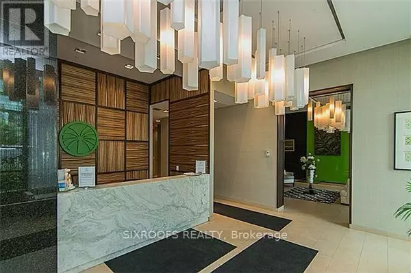 Toronto (newtonbrook West), ON M2M3T3,5740 Yonge ST #2010