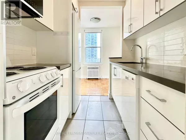 Toronto (forest Hill South), ON M5P3H6,1545 Bathurst ST #511