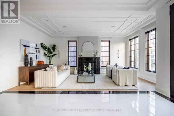 Toronto (forest Hill South), ON M5P1Y4,36 AVA ROAD