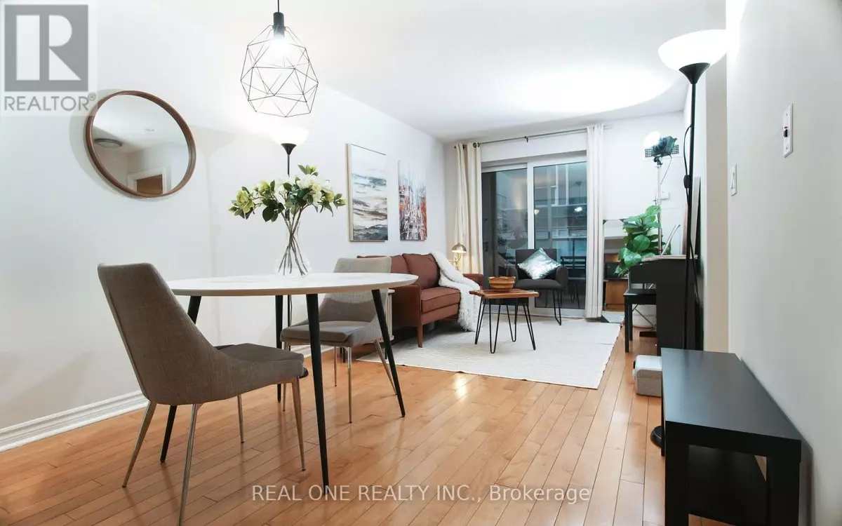 Toronto (waterfront Communities), ON M5V3P6,250 Wellington ST West #929