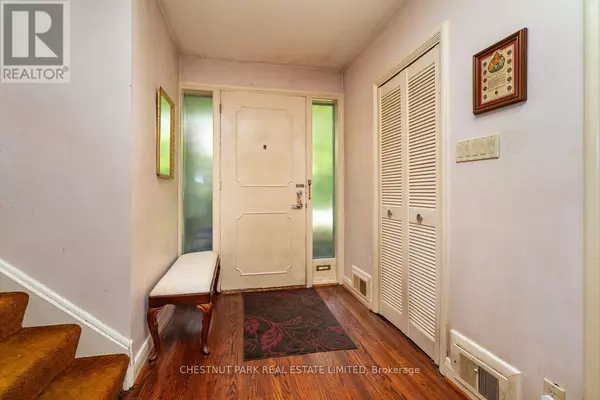 Toronto (st. Andrew-windfields), ON M2P1G9,229 OWEN BOULEVARD