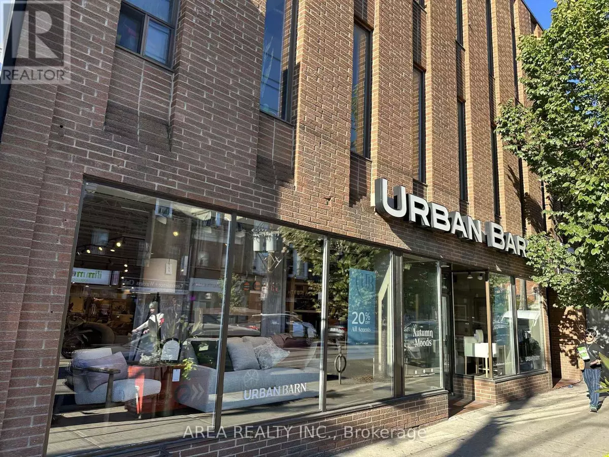 Toronto (trinity-bellwoods), ON M6J1E3,610 QUEEN STREET W