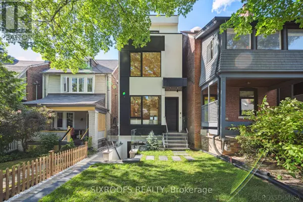 Toronto (wychwood), ON M6G2E8,44A ALCINA AVENUE