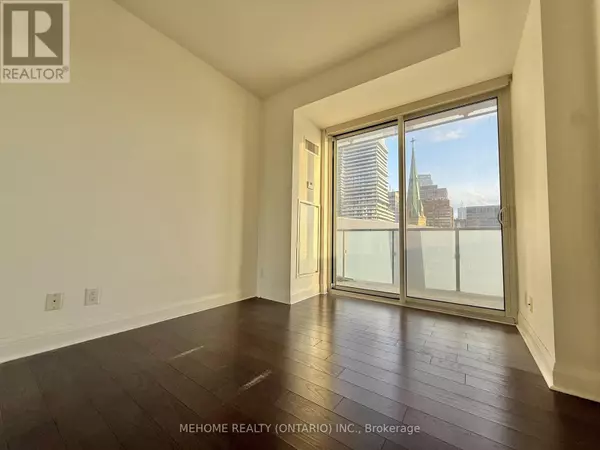 Toronto (bay Street Corridor), ON M5S0A6,65 St Mary ST #404