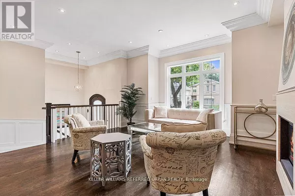 Toronto (forest Hill North), ON M5N1L6,506 CASTLEFIELD AVENUE