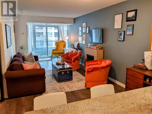 Toronto (niagara), ON M6K0A2,85 East Liberty ST #411