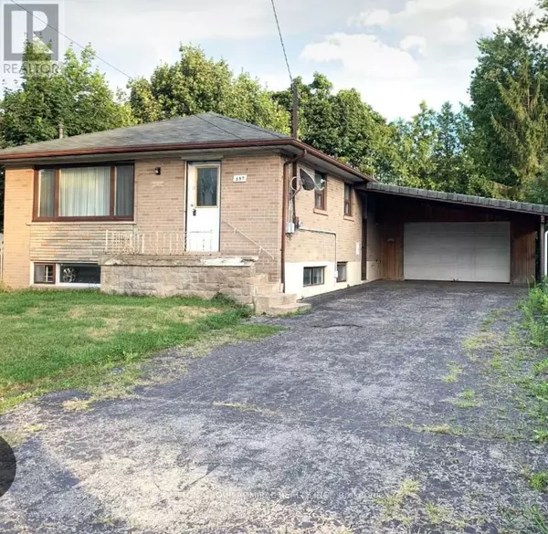 357 Patricia AVE #Main, Toronto (newtonbrook West), ON M2R2M8