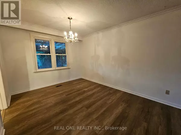 Toronto (parkwoods-donalda), ON M3A1N6,6 FAIRHILL CRESCENT