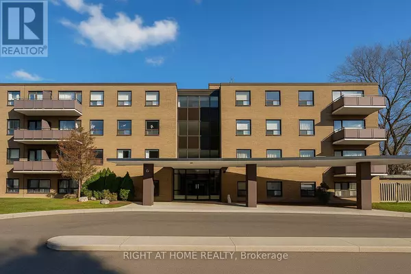 1002 Lawrence AVE East #205, Toronto (banbury-don Mills), ON M3C1R4