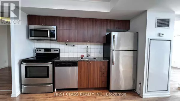 Toronto (niagara), ON M6K0A3,20 Joe Shuster WAY #513