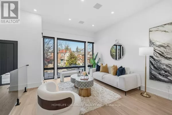 Toronto (lawrence Park North), ON M5M1M8,253 CRANBROOKE AVENUE