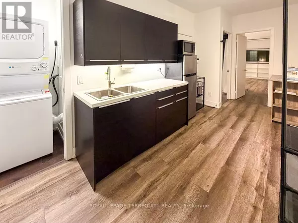 Toronto (bay Street Corridor), ON M4Y0E9,7 Grenville ST #616