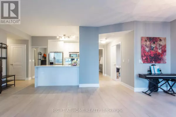 Toronto (niagara), ON M5V1B5,21 Grand Magazine ST #1508