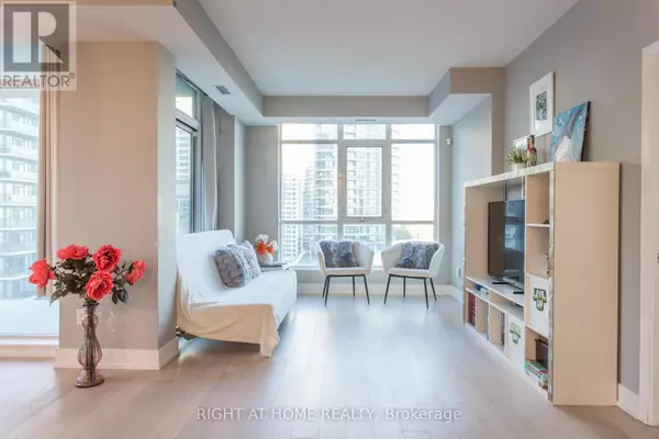 Toronto (niagara), ON M5V1B5,21 Grand Magazine ST #1508