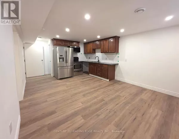 Toronto (bayview Woods-steeles), ON M2K2K4,16 Wyvern RD #Basement A