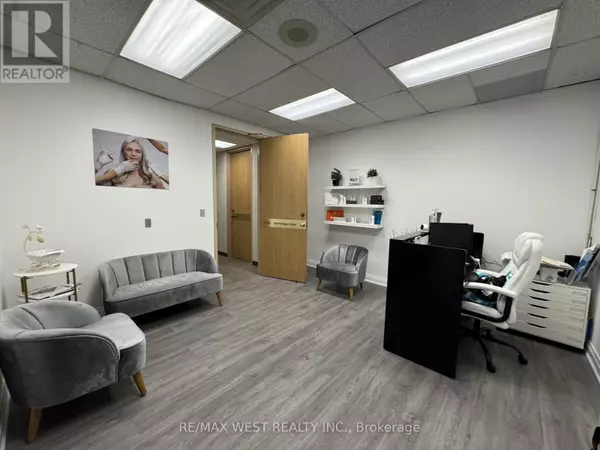 Toronto (bay Street Corridor), ON M5G1E2,123 Edward ST #1106