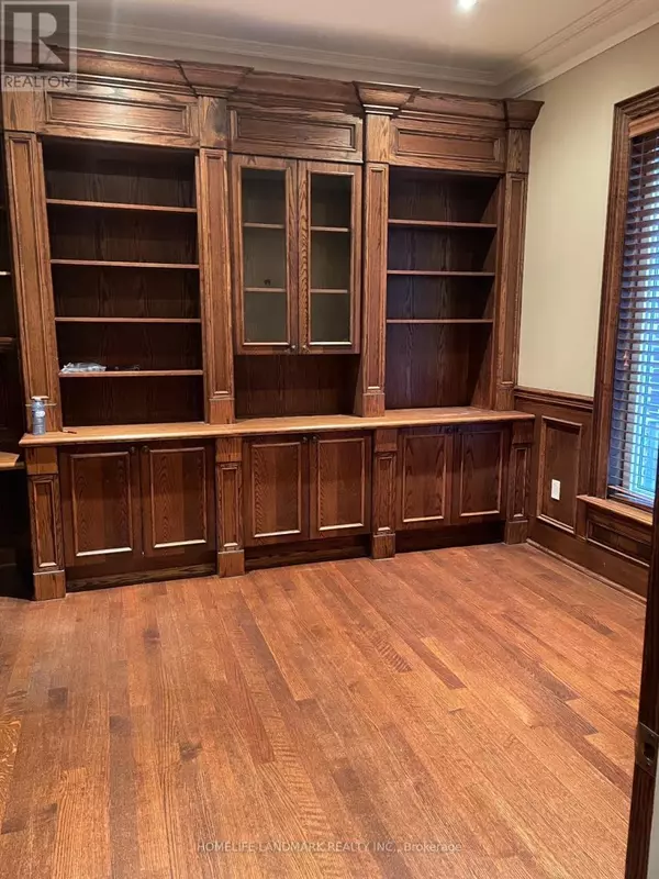 Toronto (lansing-westgate), ON M2N1G2,135 FLORENCE AVENUE