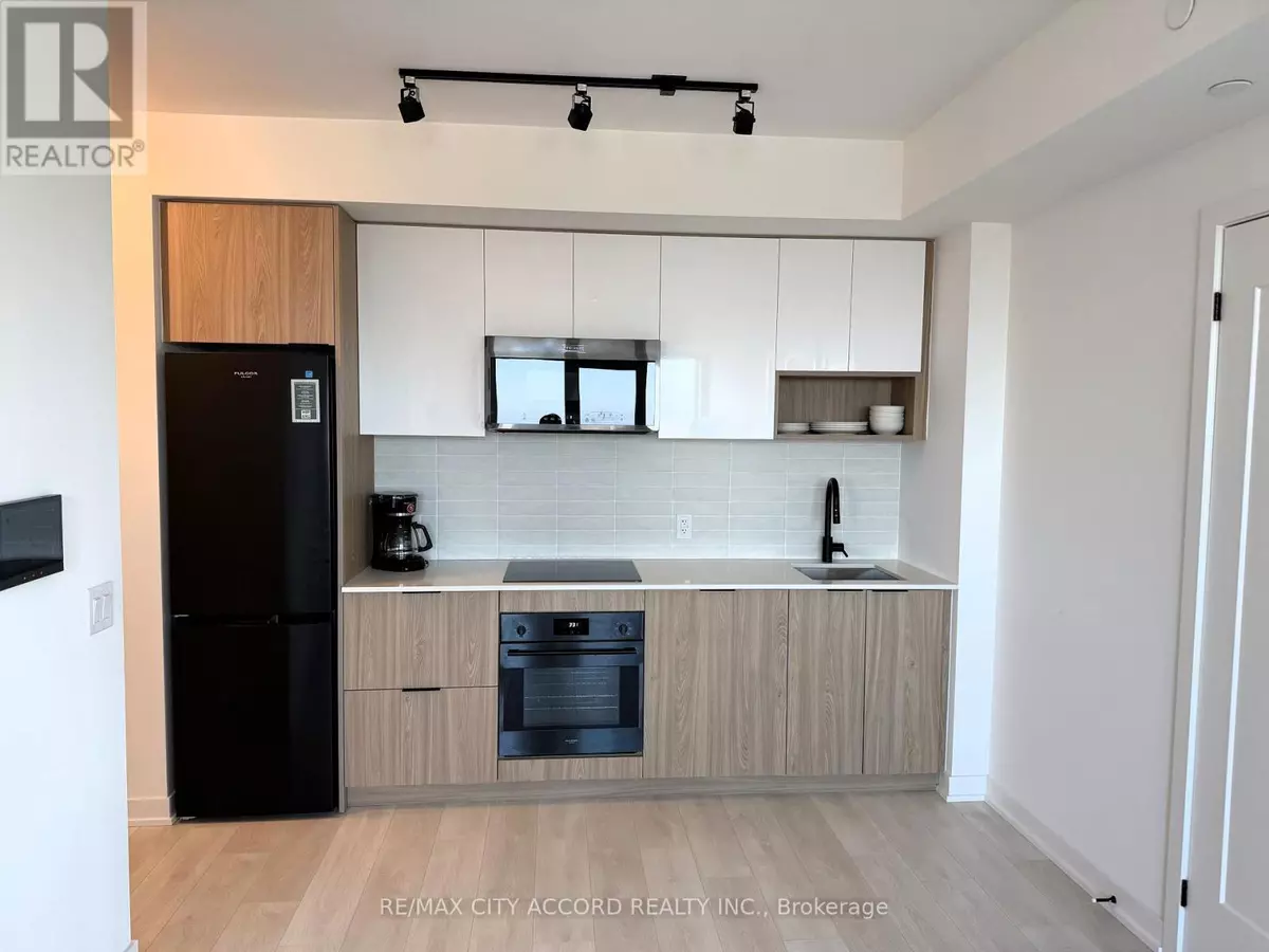 Toronto (regent Park), ON M5A0W7,5 Defries ST #2812