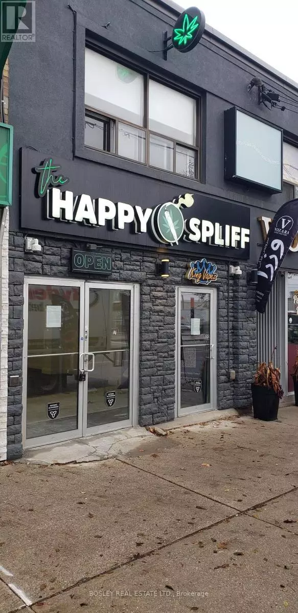 Toronto (leaside), ON M4G2L1,856 EGLINTON AVENUE E