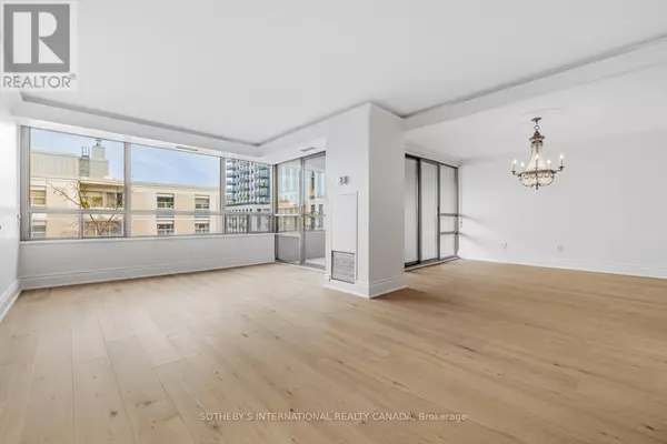 Toronto (forest Hill South), ON M5P3M1,18 Lower Village Gate #609