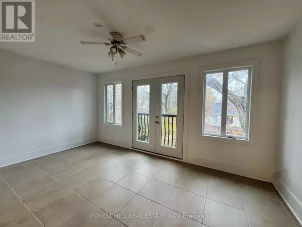 Toronto (annex), ON M5R3G8,1077 Bathurst ST #2