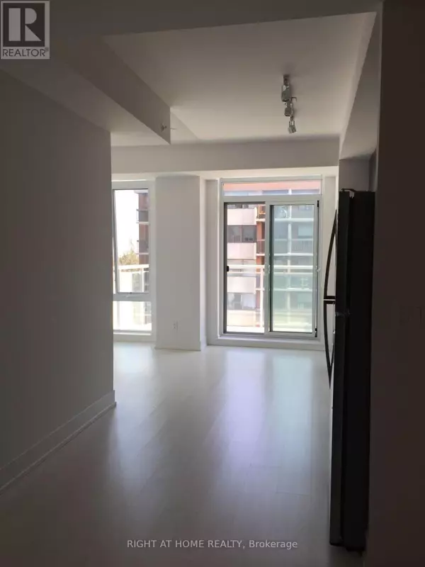 Toronto (mount Pleasant West), ON M4S0A7,68 Merton ST #706