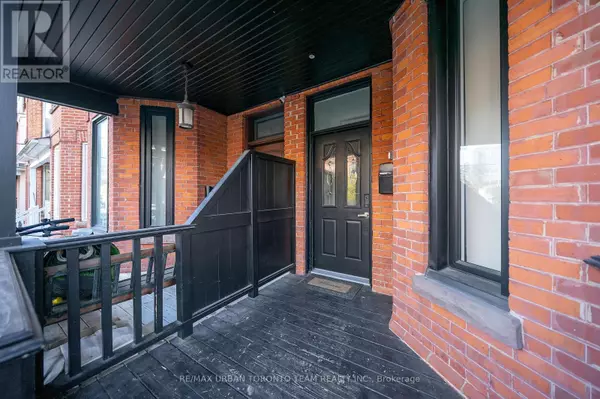 Toronto (kensington-chinatown), ON M5T1P2,87 Oxford ST #Main