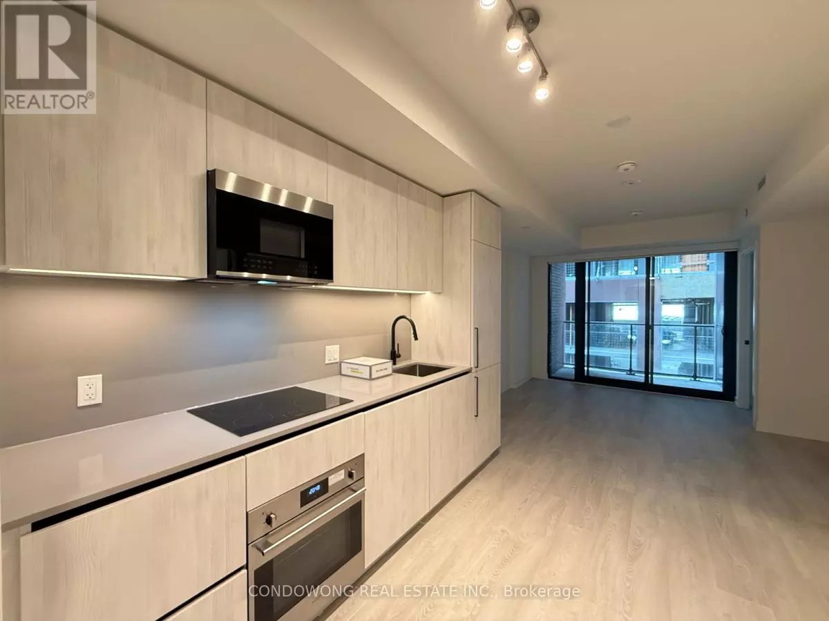 Toronto (waterfront Communities), ON M5A0Z5,35 PARLIAMENT STREET