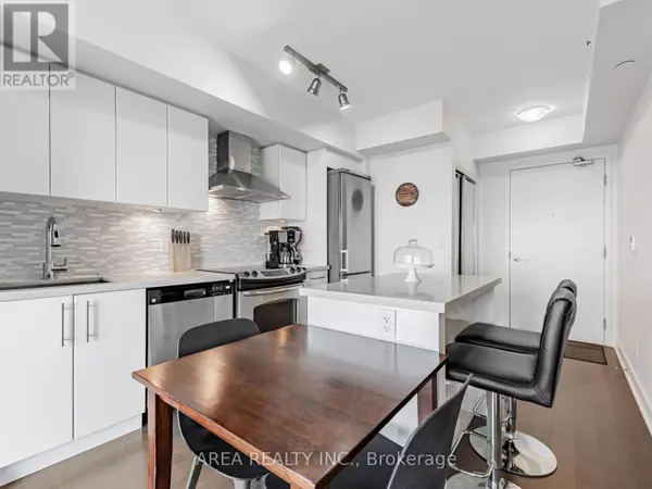 Toronto (yonge-eglinton), ON M4R1B9,58 Orchard View BLVD #2001