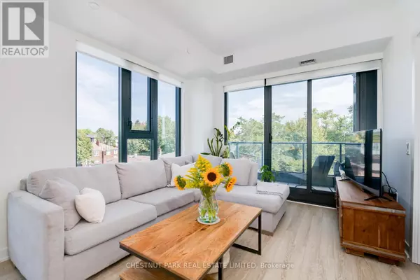 Toronto (lawrence Park North), ON M5M1B2,250 Lawrence AVE West #406