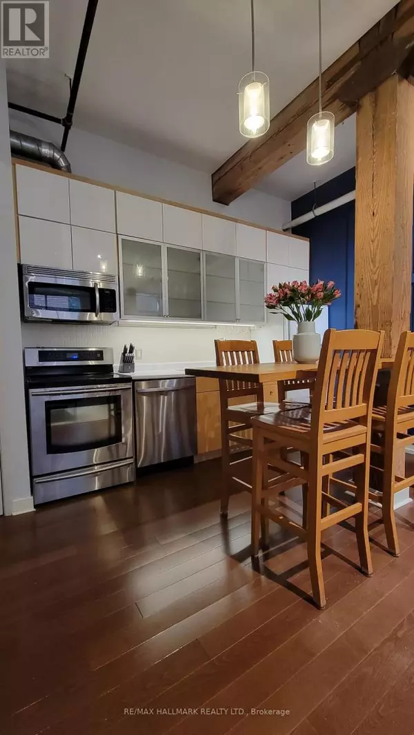 Toronto (moss Park), ON M5A1N3,383 Adelaide ST East #201