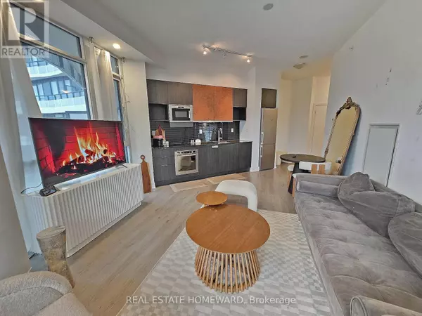 Toronto (banbury-don Mills), ON M3B3S5,99 The Donway West #205