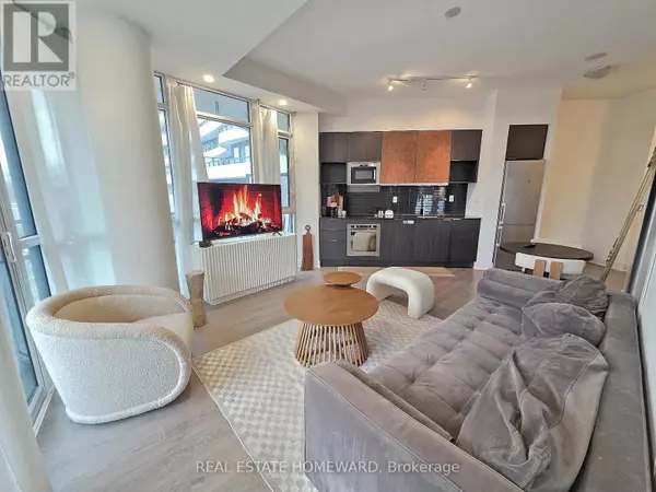 Toronto (banbury-don Mills), ON M3B3S5,205 The Don WAY West #99