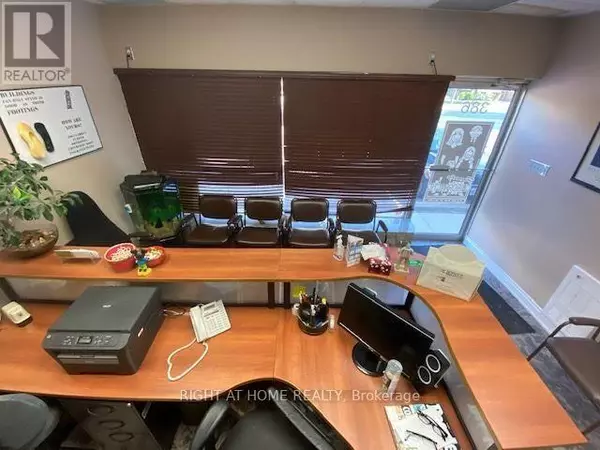 Toronto (clanton Park), ON M3H1S9,386 WILSON AVENUE