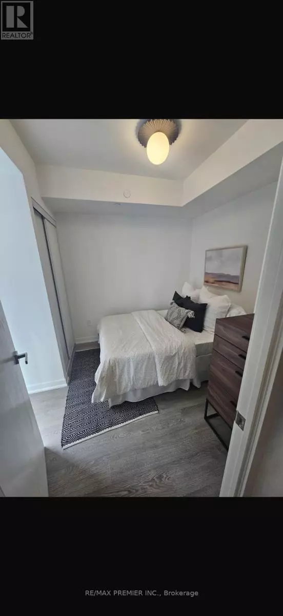 Toronto (clanton Park), ON M3H0E5,500 Wilson AVE #325