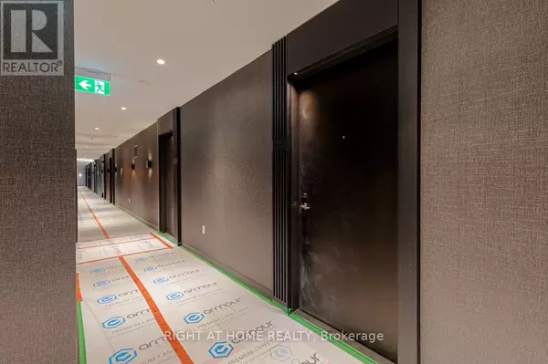 120 BROADWAY AVE #LPH09, Toronto (mount Pleasant West), ON M4P0E9