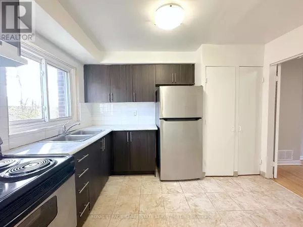 Toronto (henry Farm), ON M2J1A7,61 Havenbrook BLVD #TH9