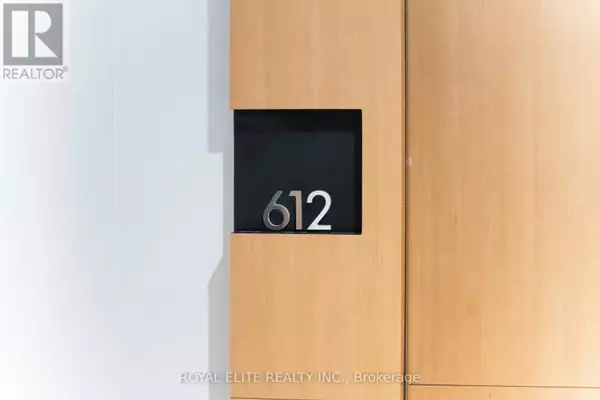 Toronto (bay Street Corridor), ON M4Y0G4,11 Wellesley ST West #612