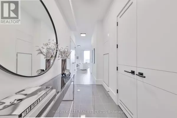 215 Lonsdale RD #1607, Toronto (forest Hill South), ON M4V1W7