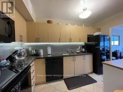 Toronto (forest Hill South), ON M5P2X7,400 Walmer RD #2511