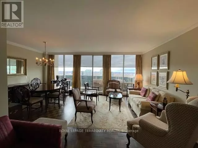 Toronto (forest Hill South), ON M5P2X7,400 Walmer RD #2511