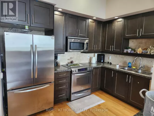 Toronto (banbury-don Mills), ON M3C0C6,181 Wynford DR ##3303