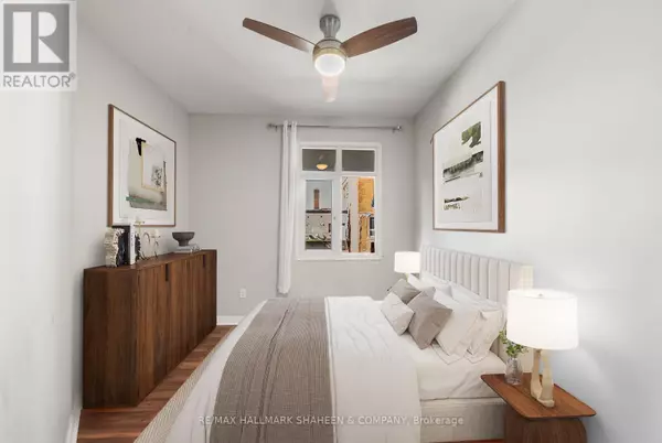 Toronto (waterfront Communities), ON M5V3N4,500 Richmond ST West #331