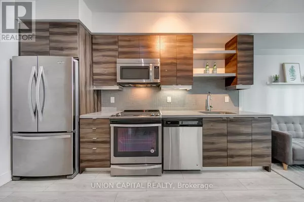 Toronto (waterfront Communities), ON M5V1T6,525 Adelaide ST West #932