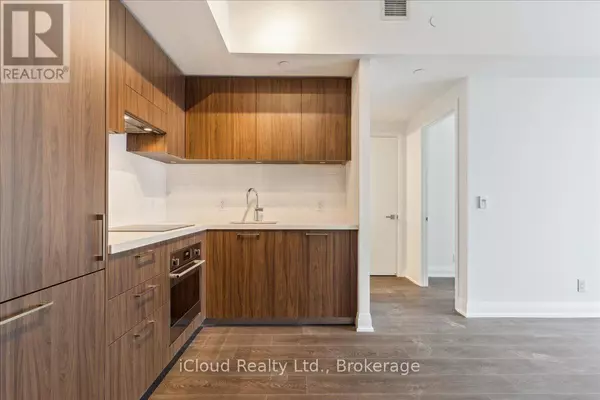 Toronto (thorncliffe Park), ON M4G0C9,33 Frederick Todd WAY #1012