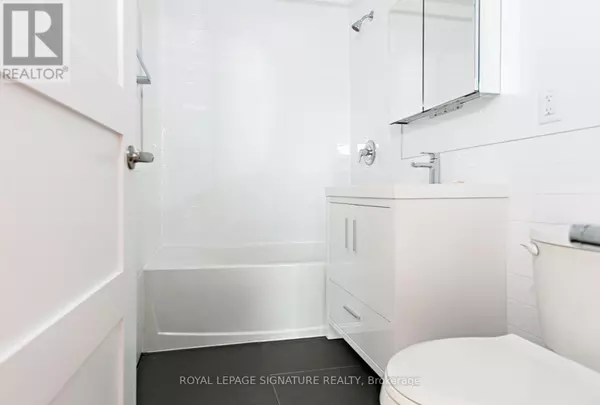 Toronto (forest Hill South), ON M5P3H6,1545 Bathurst ST #202