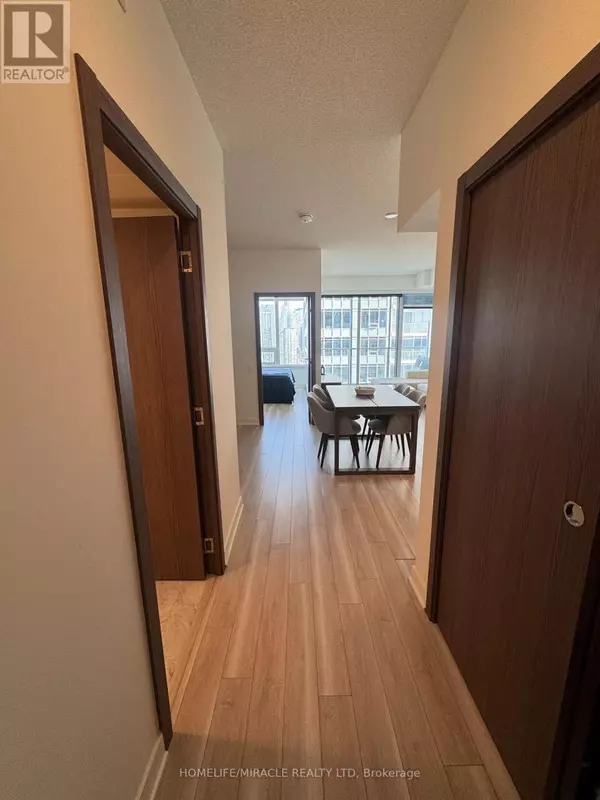 Toronto (waterfront Communities), ON M5V0N2,19 Bathurst ST #3909