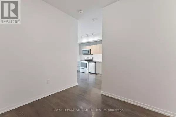 Toronto (bayview Woods-steeles), ON M2K0G1,3237 Bayview AVE #612