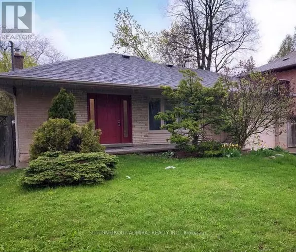 12 Caines AVE #Main Flr, Toronto (newtonbrook West), ON M2M1G2